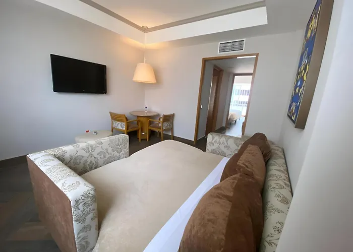 Hotel Del Angel 5*