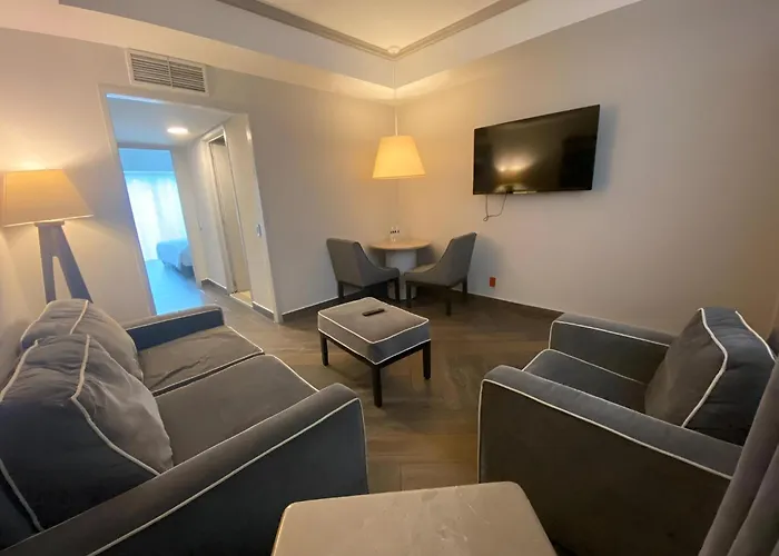 Hotel Del Angel 5*